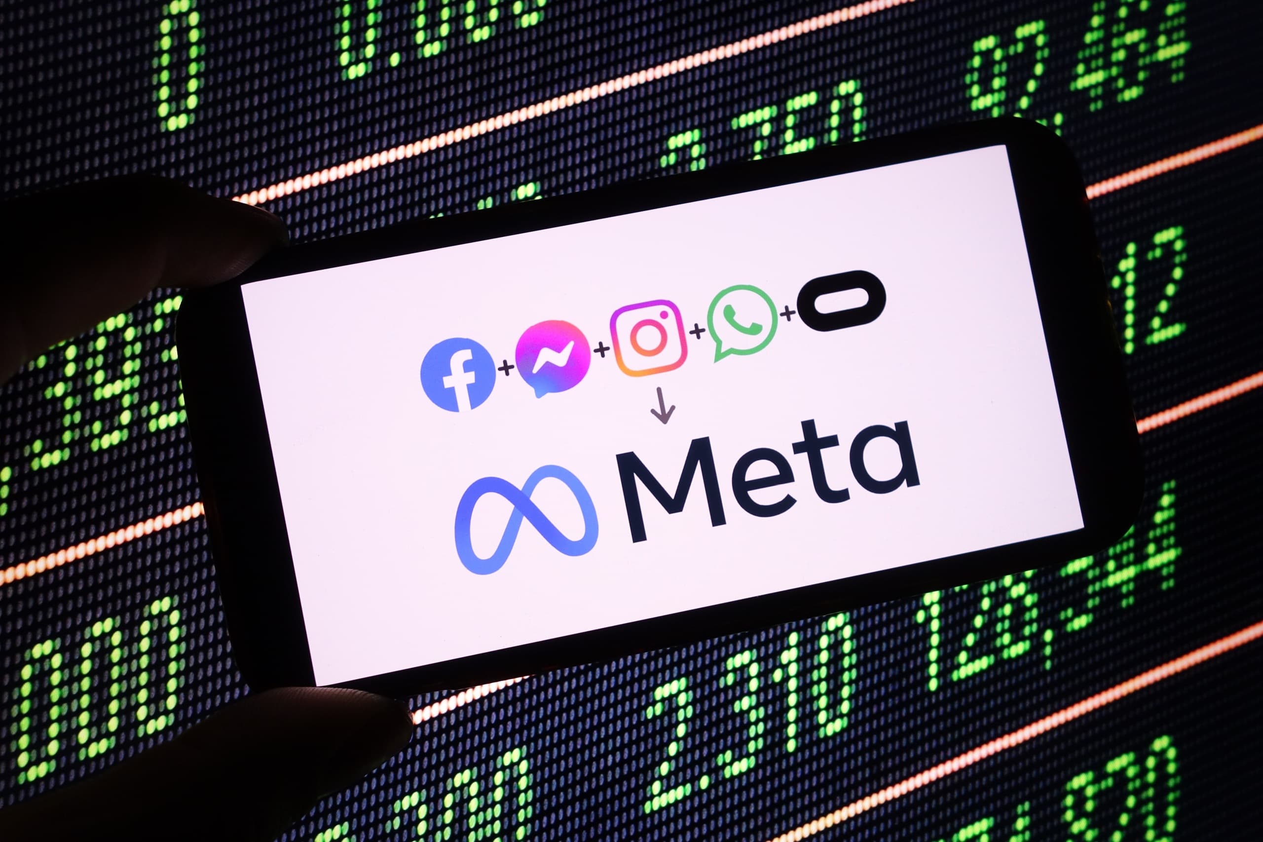 Meta realoca 7 mil funcionários para IA dois dias antes de demitir 8 mil
