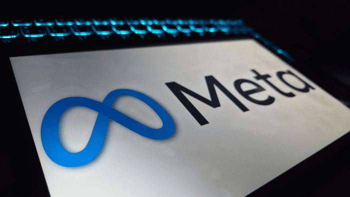 Meta Demite Centenas em Dublin e Substitui por IA Avançada